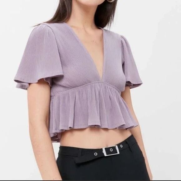 ✨Uo Rori Ribbed Plunging Babydoll Top✨ - Picture 1 of 6